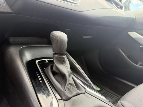 Used 2023 Toyota Corolla LE FWD image 16