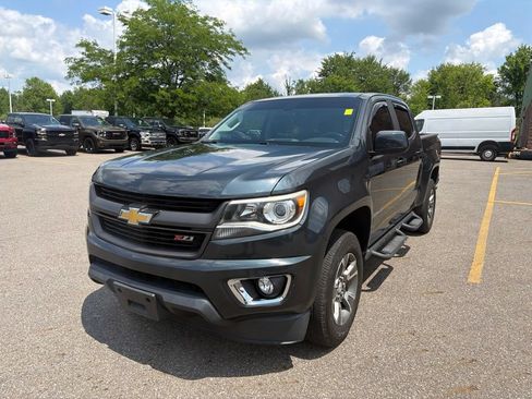 Used 2017 Chevrolet Colorado Z71 AWD/4WD image 4