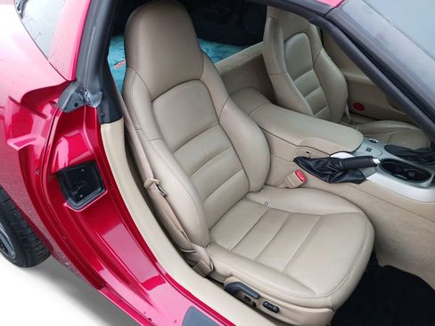 Used 2005 Chevrolet Corvette Coupe w/ Preferred Equipment Group image 25