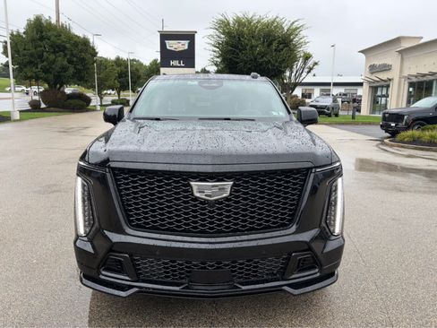 Used 2026 Cadillac Escalade V w/ LPO, ONYX Package AWD/4WD image 6