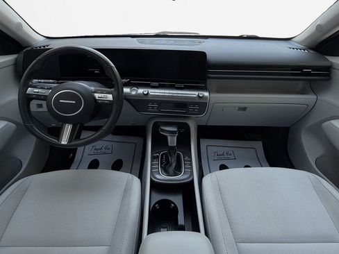 Used 2025 Hyundai Kona SEL AWD/4WD image 16