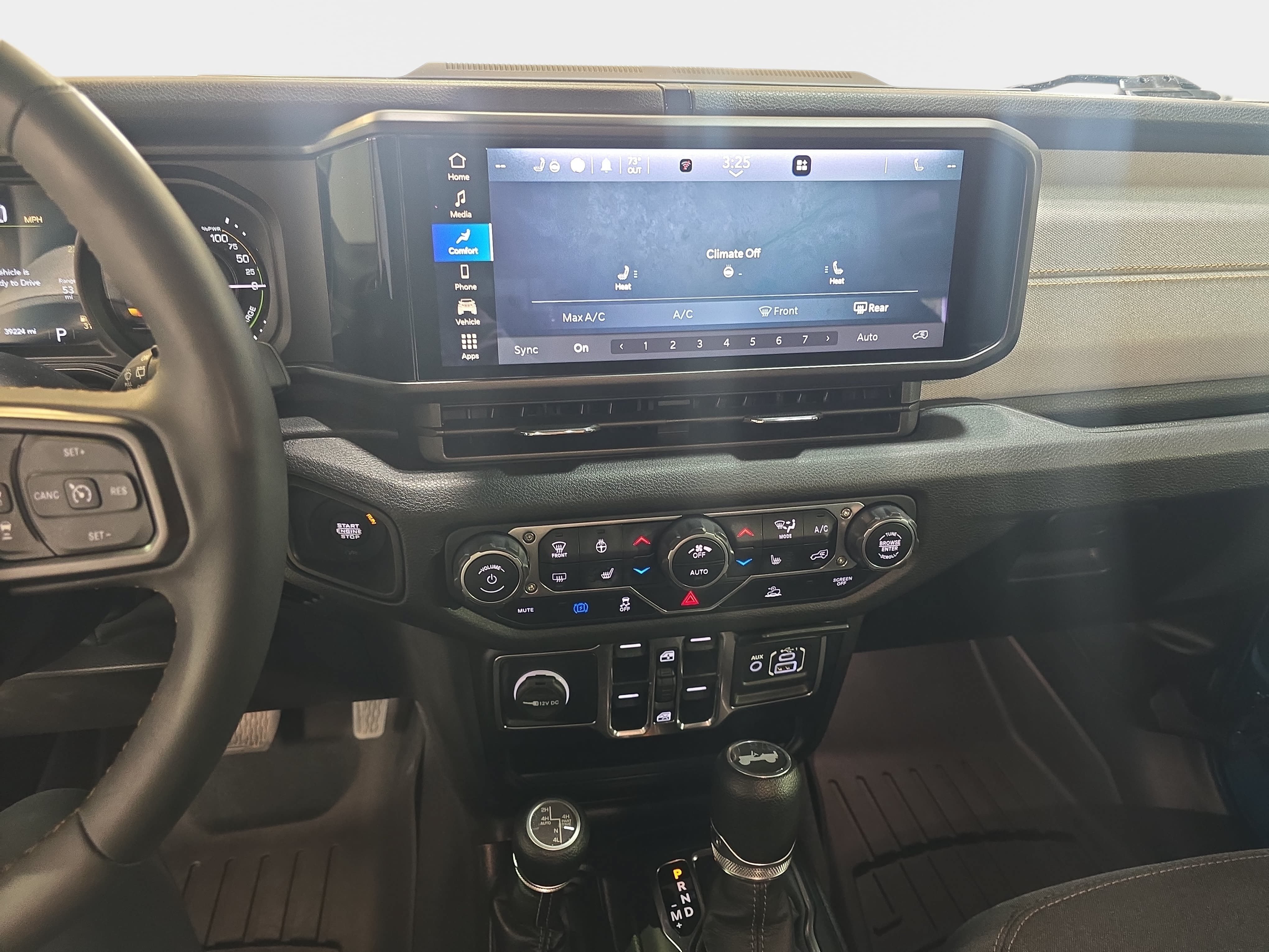 Used 2024 Jeep Wrangler Unlimited w/ Convenience Group AWD/4WD image 17