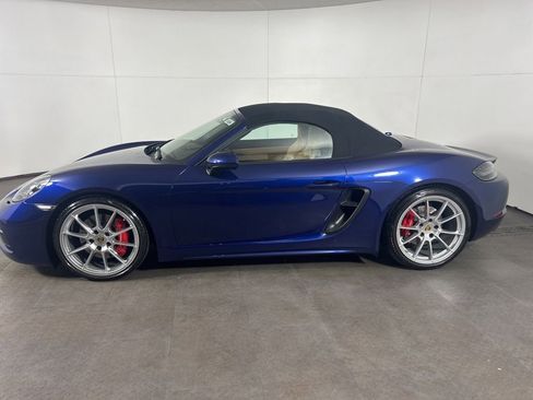 Certified 2024 Porsche 718 Boxster GTS RWD image 2