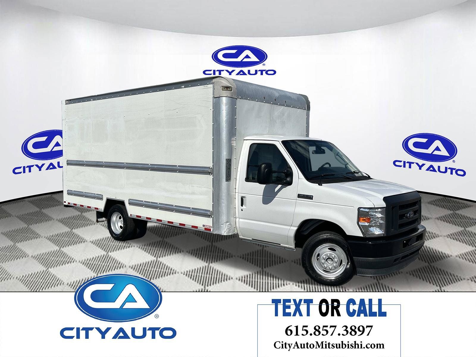 Used 2022 Ford E-350 and Econoline 350 Super Duty RWD image 1