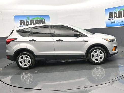 Used 2019 Ford Escape S image 7
