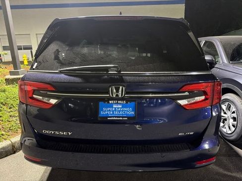 Used 2021 Honda Odyssey Elite image 4