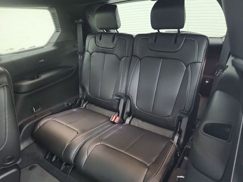 New 2025 Jeep Grand Cherokee L Limited image 31