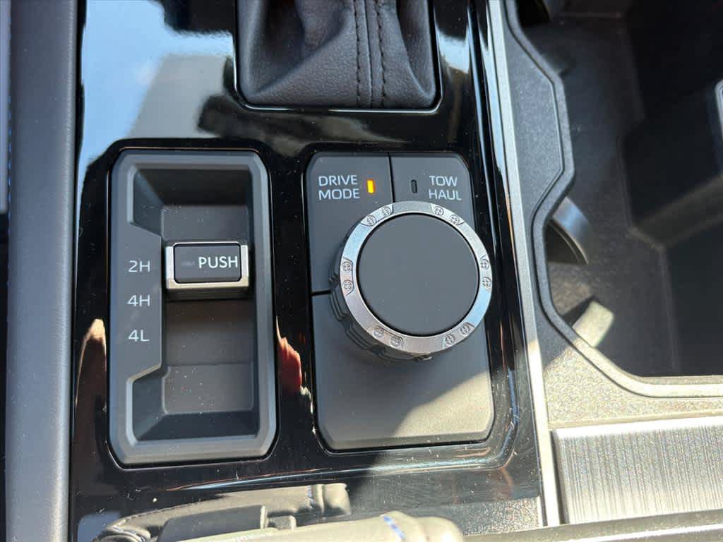 Used 2026 Toyota Sequoia Platinum AWD/4WD image 17