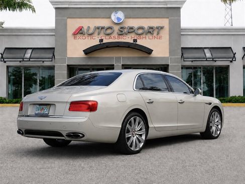 Used 2016 Bentley Flying Spur V8 AWD/4WD image 4