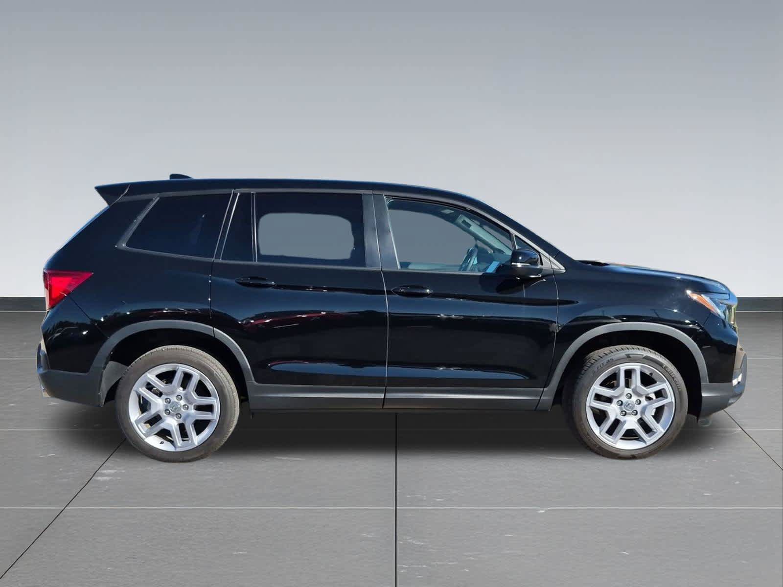 Certified 2025 Honda Passport EX-L image 7