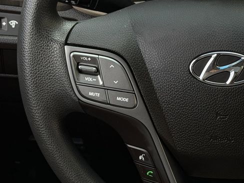 Used 2018 Hyundai Santa Fe Sport w/ 2.4L Value Package 02 FWD image 14