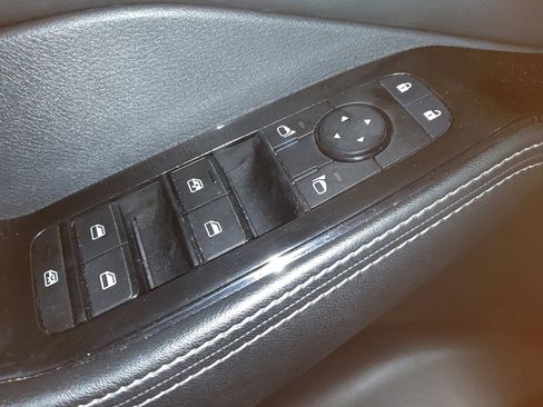 Used 2024 Nissan Rogue SV image 27