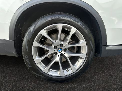 Used 2023 BMW X5 xDrive40i w/ Premium Package image 8