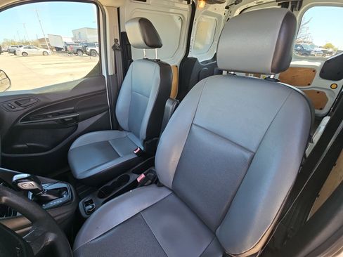 Used 2017 Ford Transit Connect XL image 15