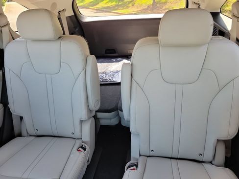 New 2026 Kia Sorento EX w/ EX Premium Package FWD image 15