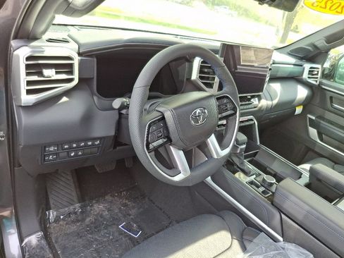 Used 2025 Toyota Tundra Platinum AWD/4WD image 10
