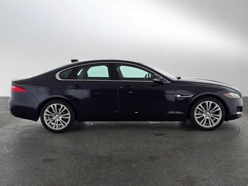 Used 2019 Jaguar XF Prestige image 15