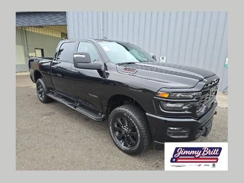 Used 2025 RAM 2500 Big Horn AWD/4WD image 1