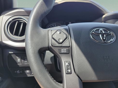 Used 2023 Toyota Tacoma TRD Off-Road w/ TRD Premium Off Road Package AWD/4WD image 21