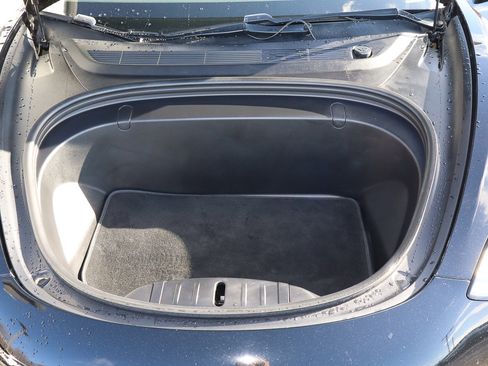 Used 2019 Tesla Model 3 Performance image 15