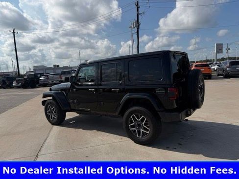 Used 2025 Jeep Wrangler Unlimited Sahara AWD/4WD image 5