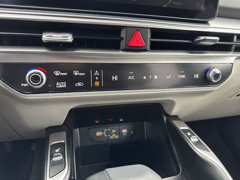 New 2026 Kia Sorento S FWD image 19
