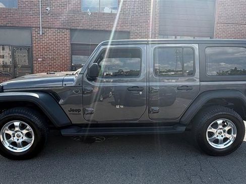 Used 2022 Jeep Wrangler Unlimited Sport AWD/4WD image 33
