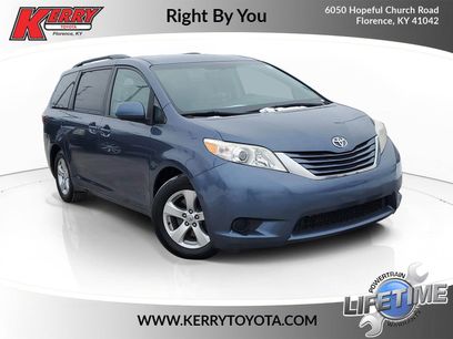 Used 2016 Toyota Sienna LE