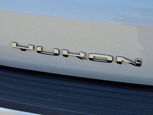 Used 2024 GMC Yukon Denali Ultimate AWD/4WD image 30