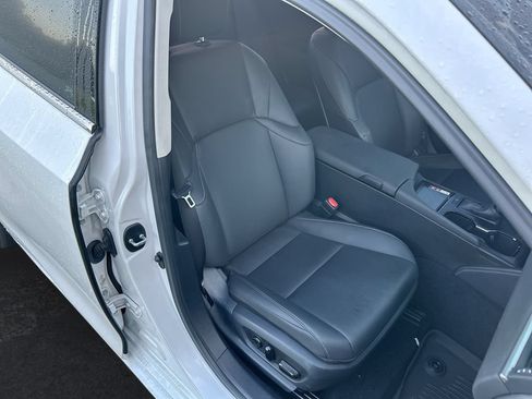 Used 2024 Lexus ES 350 w/ Premium Package FWD image 25