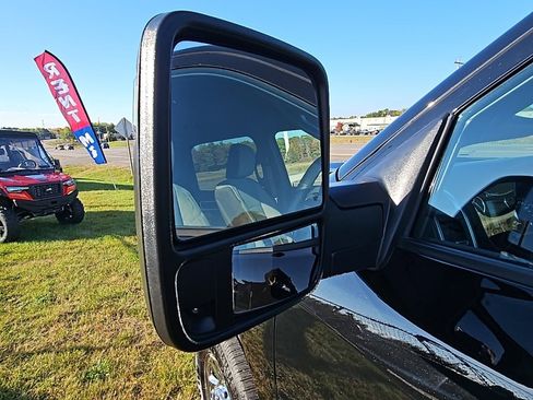 Used 2024 RAM 2500 Big Horn w/ Bed Utility Group image 10