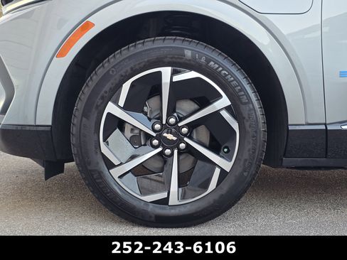 Used 2025 Chevrolet Equinox EV LT w/ Convenience Package image 48