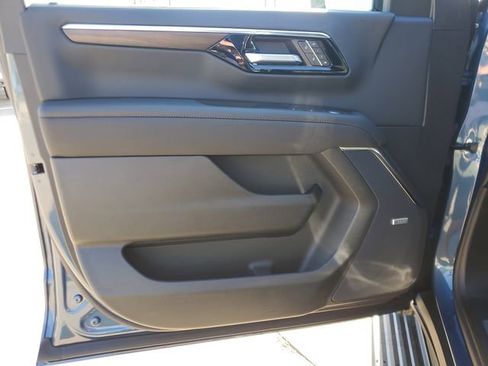 New 2026 Chevrolet Tahoe High Country image 18