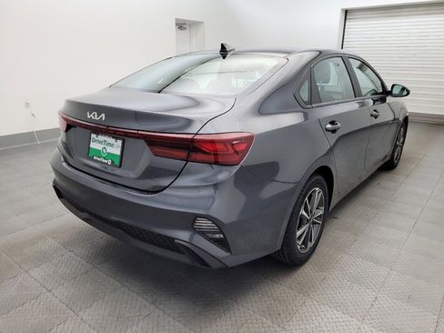 Used 2023 Kia Forte LXS FWD image 9