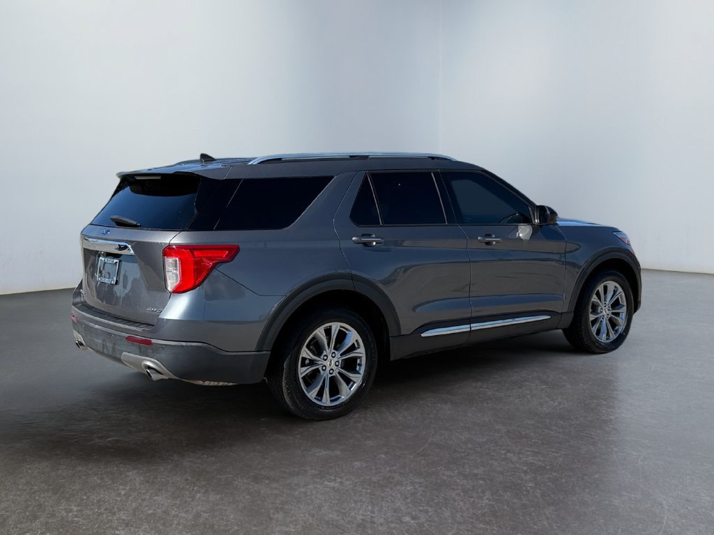 Used 2022 Ford Explorer Limited AWD/4WD image 3