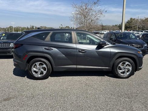 Used 2024 Hyundai Tucson SE image 2