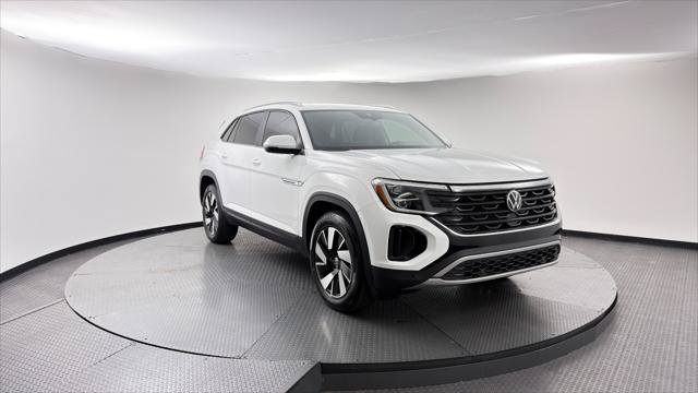 Used 2024 Volkswagen Atlas Cross Sport SE FWD image 11
