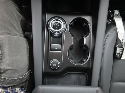 New 2026 Ford Explorer Active image 38