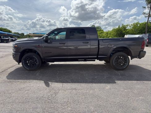 New 2026 RAM 2500 Limited AWD/4WD image 8
