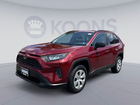 Used 2021 Toyota RAV4 LE w/ Carpet Mat Package (TMS) AWD/4WD image 1