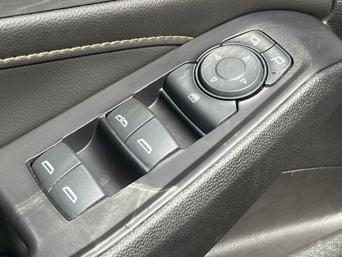 Used 2018 Chevrolet Traverse LT AWD/4WD image 23