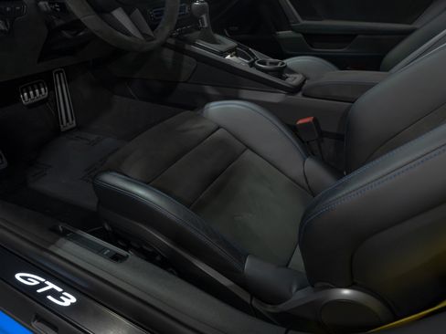 Used 2022 Porsche 911 GT3 RWD image 41