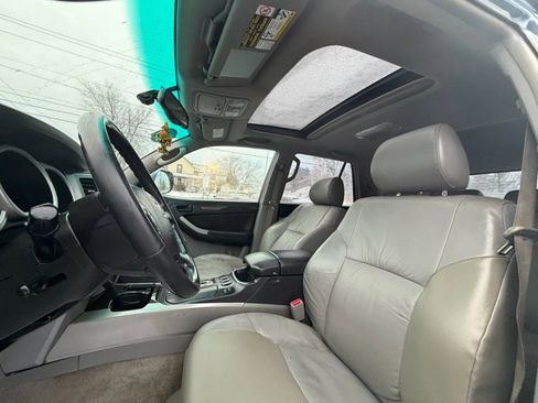 Used 2004 Toyota 4Runner Limited image 9