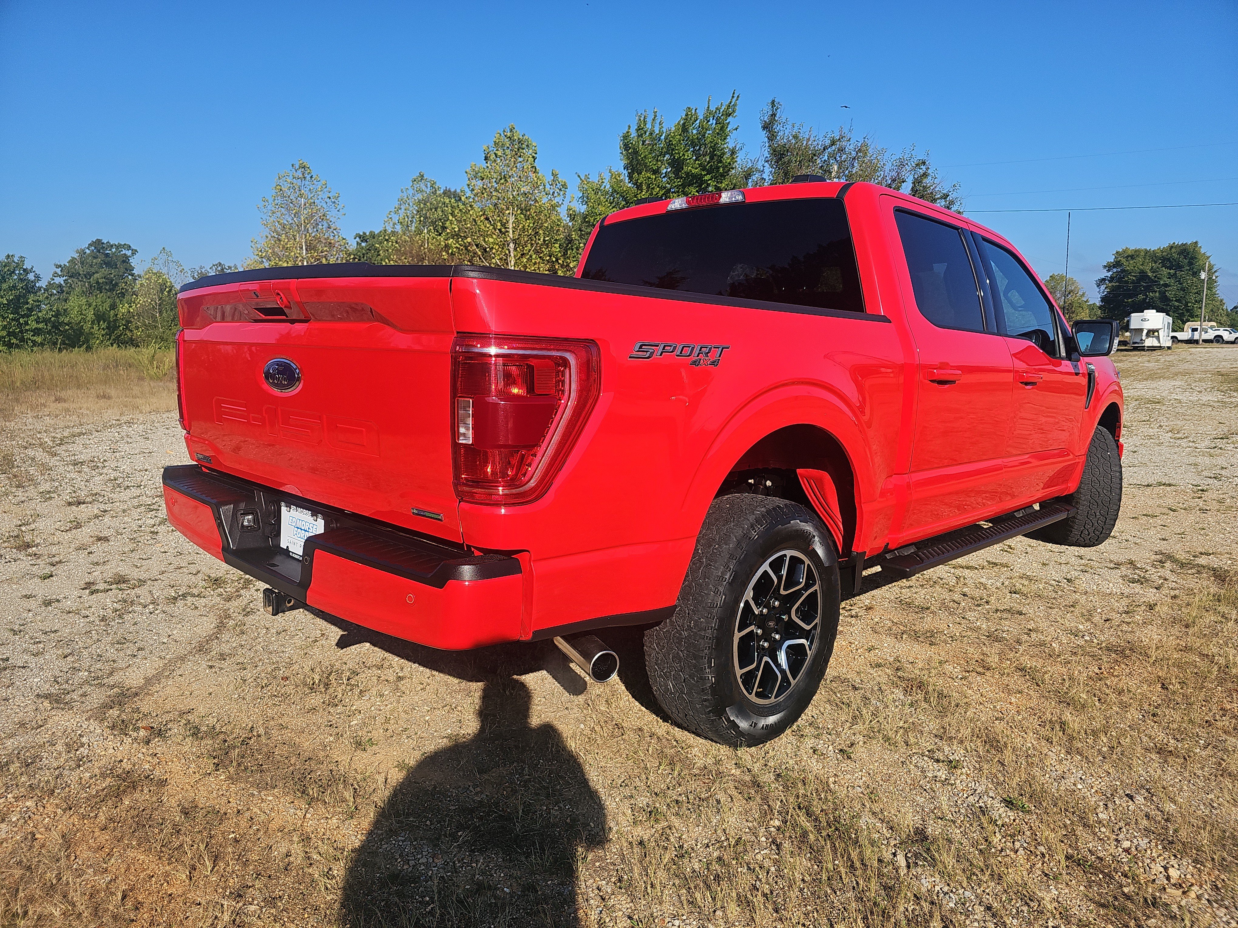 Used 2022 Ford F150 XLT w/ Equipment Group 302A High AWD/4WD image 4