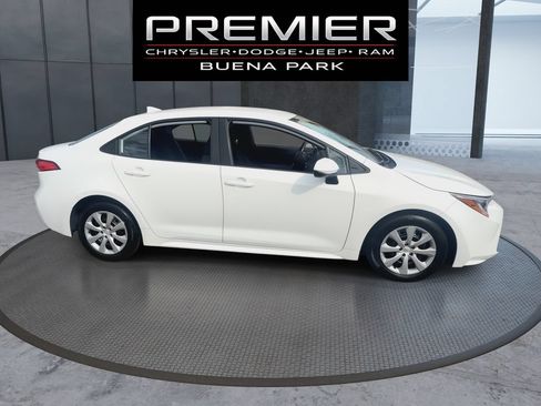 Used 2024 Toyota Corolla LE FWD image 9