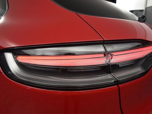 New 2025 Porsche Macan S image 10