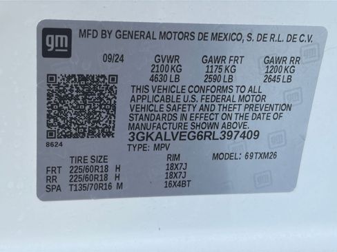 Used 2024 GMC Terrain SLT AWD/4WD image 30