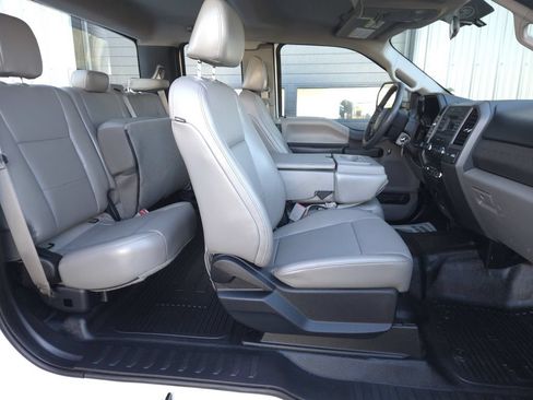 Used 2017 Ford F250 XL w/ Power Equipment Group AWD/4WD image 18
