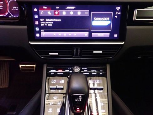 Used 2023 Porsche Cayenne GTS image 28