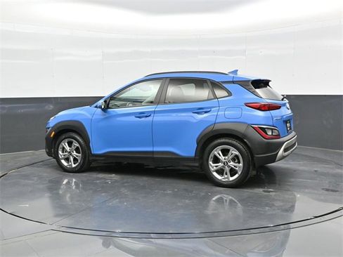 Used 2022 Hyundai Kona SEL w/ Convenience Package image 4